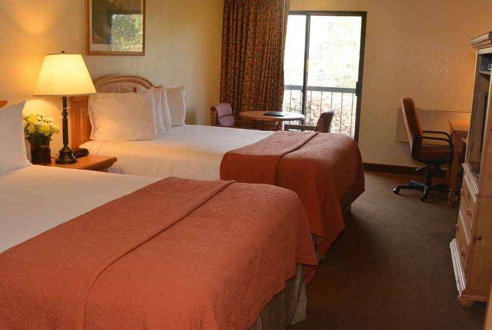 Baymont By Wyndham Yakima Riverfront Rum bild